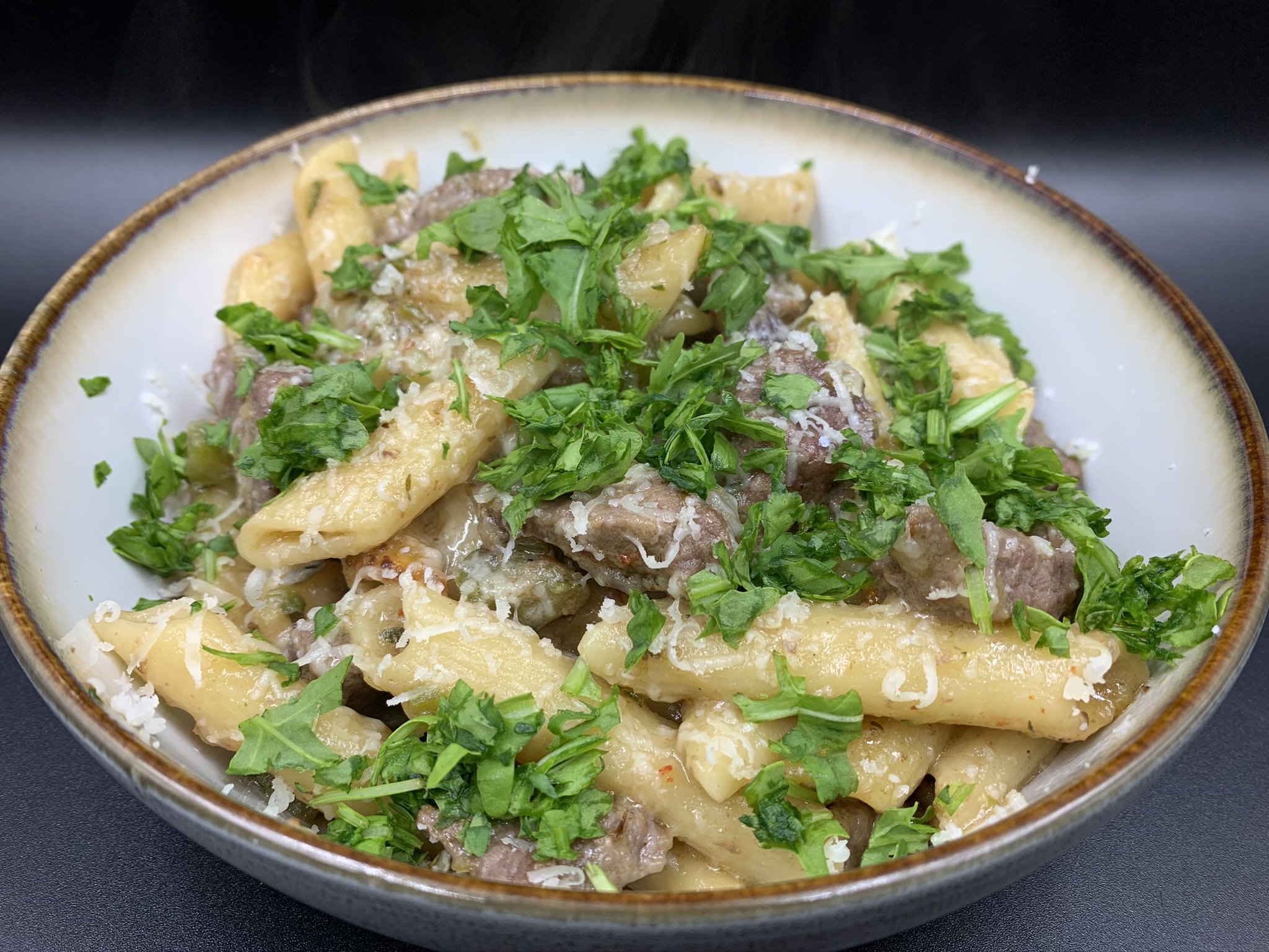 One pot pasta med oksefilet og gorgonzola